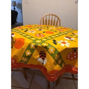 VTG 60s- 70s Groovy Round Tablecloth Vinyl Fringe Trim Flannel Back
